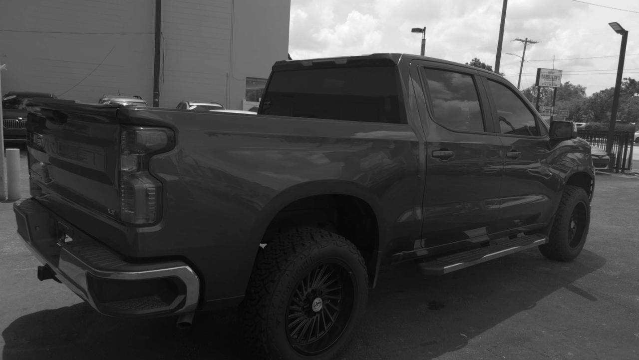 Chevrolet Silverado 1500 - Thumbnail 8