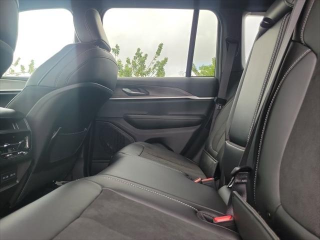 Jeep Grand Cherokee Laredo Altitude 4X4 - Thumbnail 12