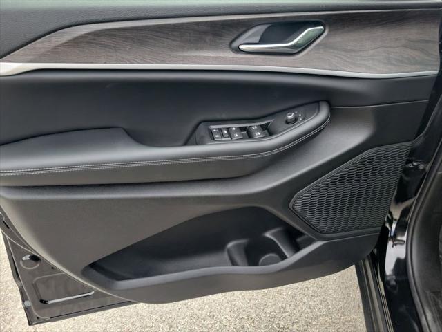 Jeep Grand Cherokee Laredo Altitude 4X4 - Thumbnail 19