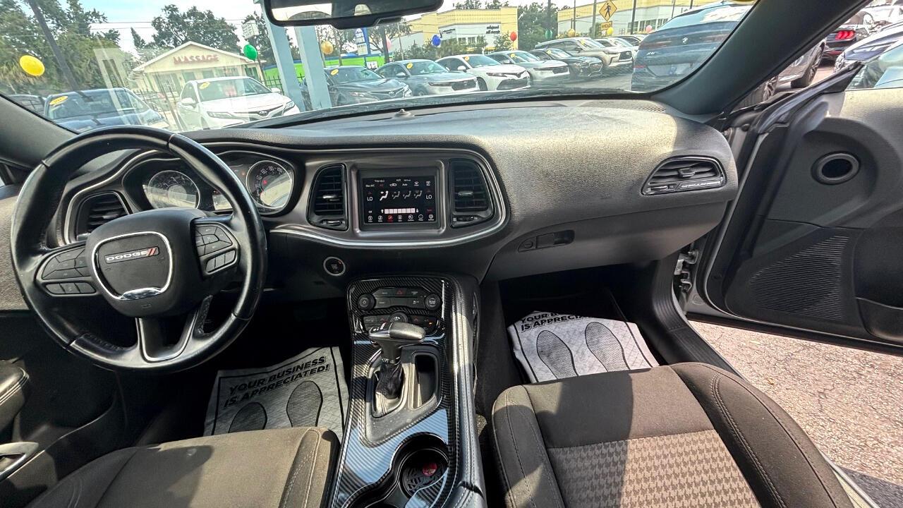 Dodge Challenger - Thumbnail 9