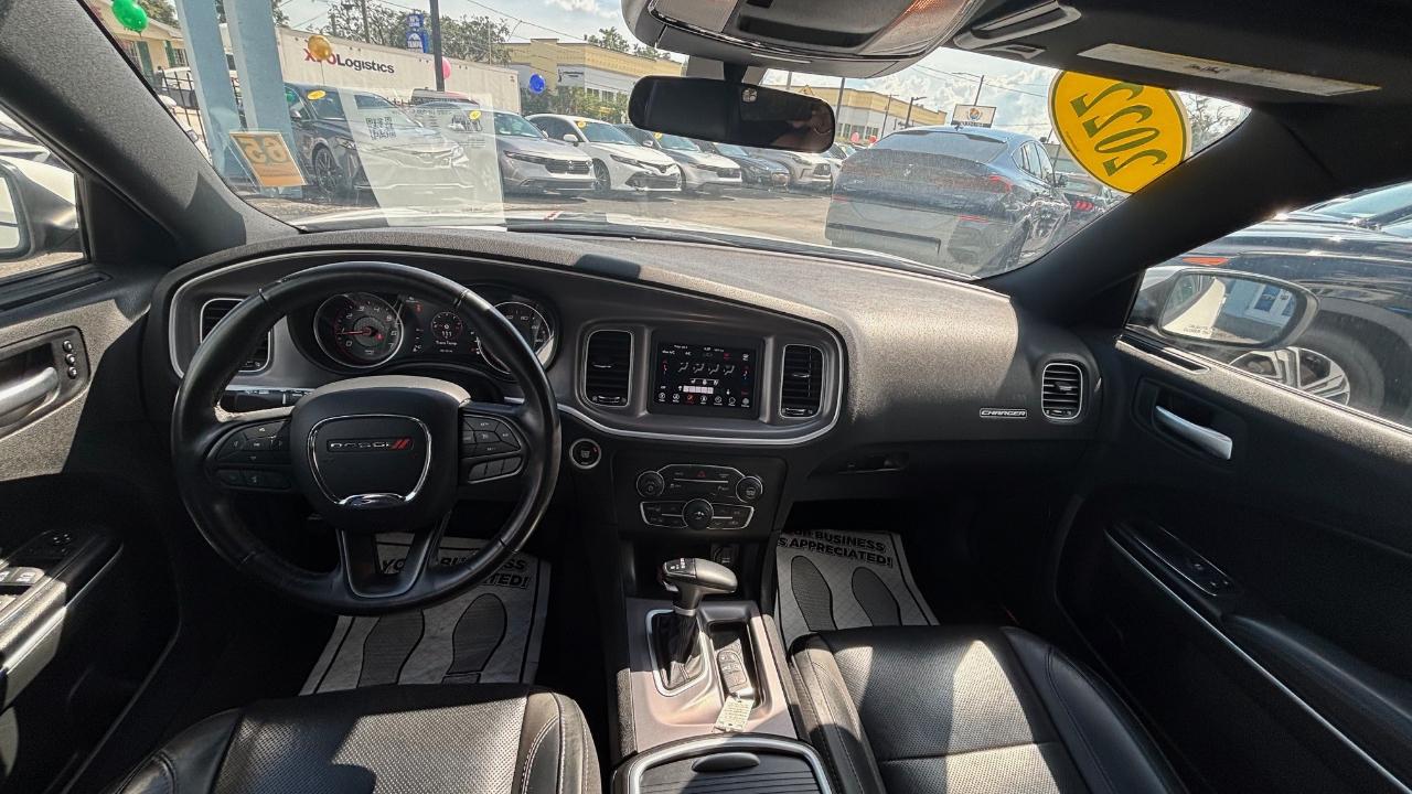 Dodge Charger - Thumbnail 7