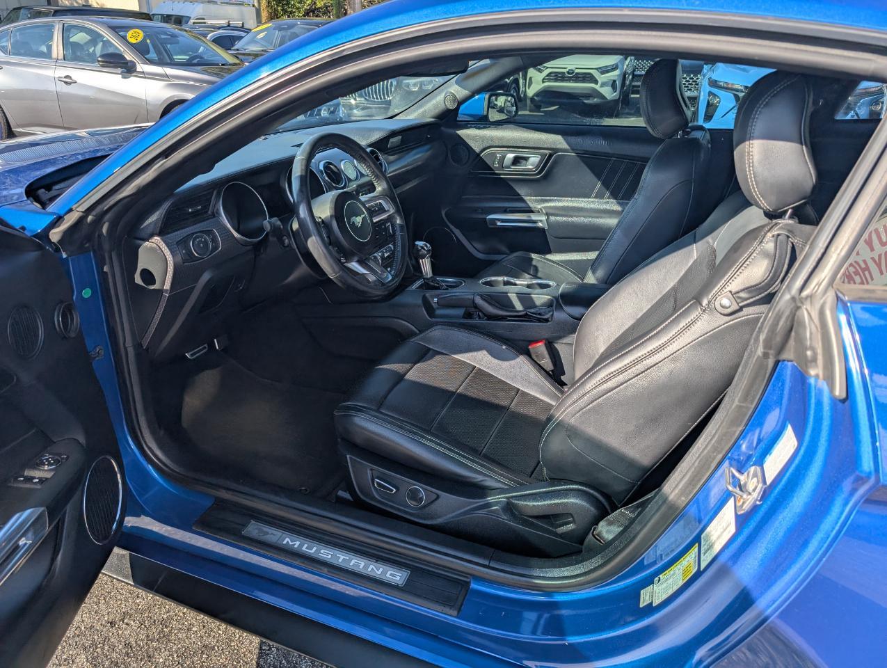 Ford Mustang - Thumbnail 7