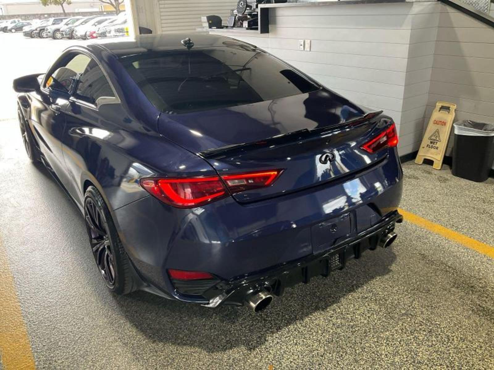 Infiniti Q60 3.0T Luxe - Thumbnail 10