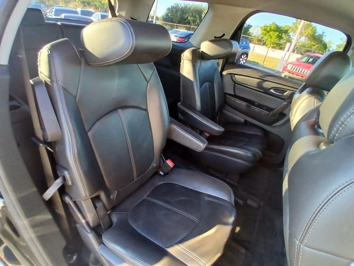 GMC Acadia - Thumbnail 13