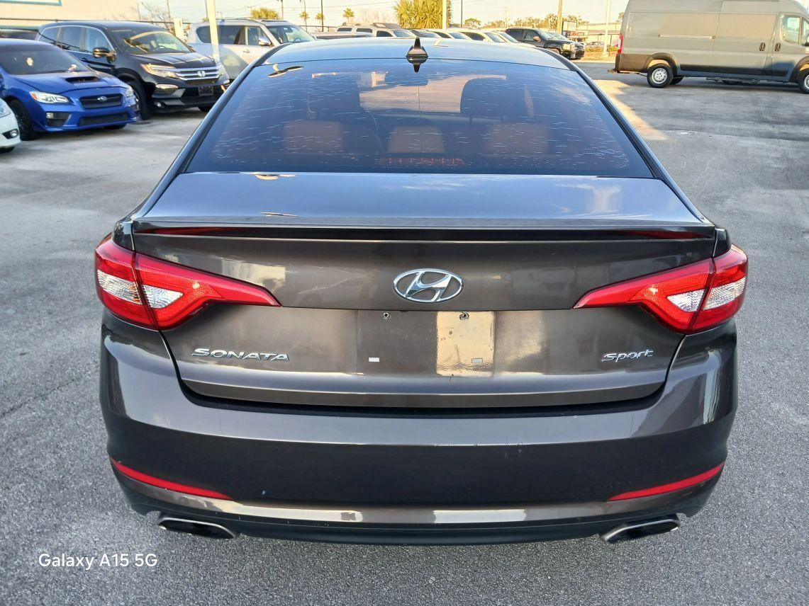 Hyundai Sonata - Thumbnail 5