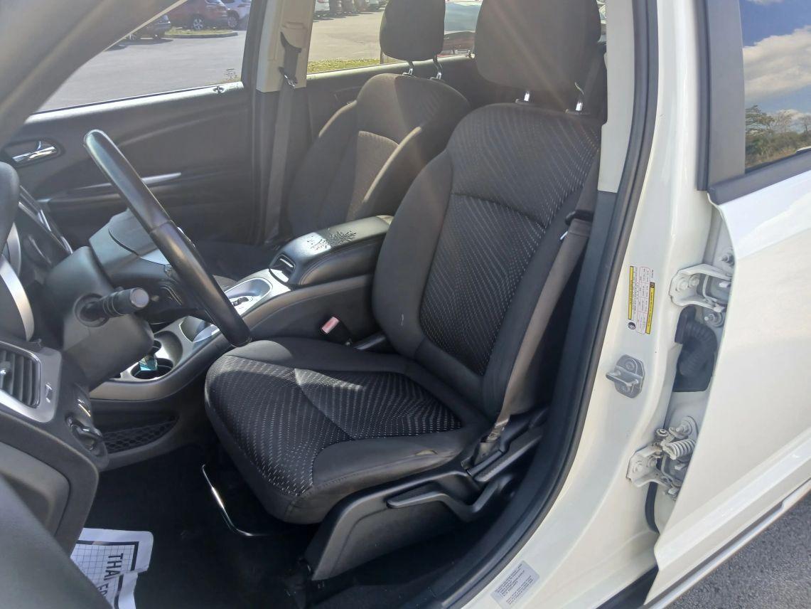 Dodge Journey - Thumbnail 12