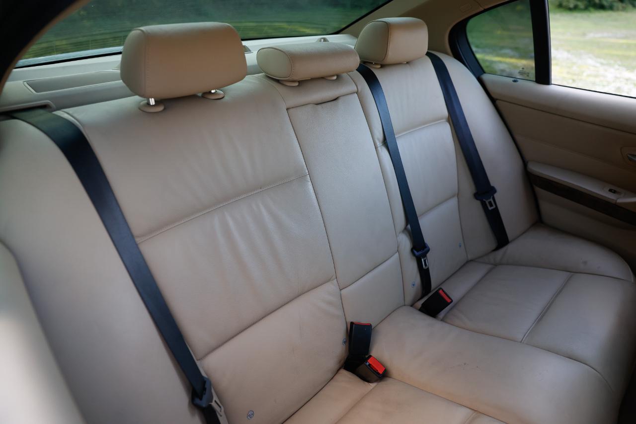 BMW 328I4Dr Sedan - Thumbnail 14