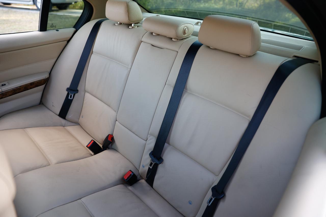 BMW 328I4Dr Sedan - Thumbnail 8