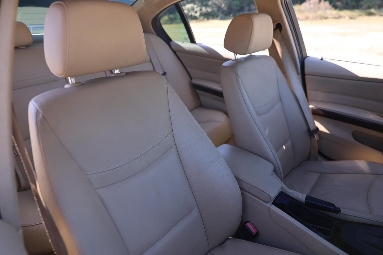 BMW 328I4Dr Sedan - Thumbnail 16