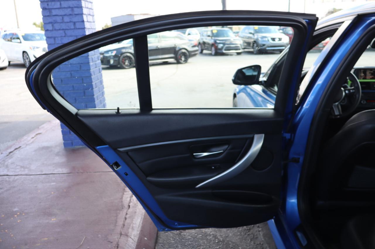 BMW 3 Series4Dr Sdn 335I Rwd - Thumbnail 19