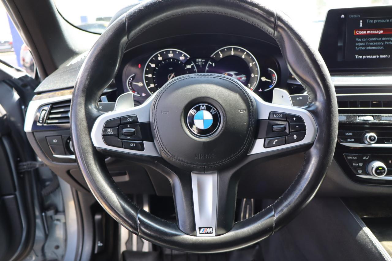 BMW 5 Series540I Sedan - Thumbnail 18