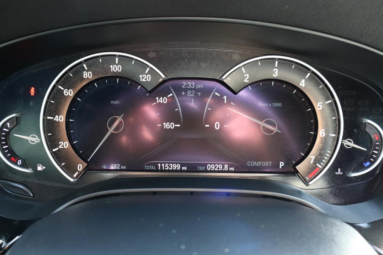 BMW 5 Series540I Sedan - Thumbnail 19