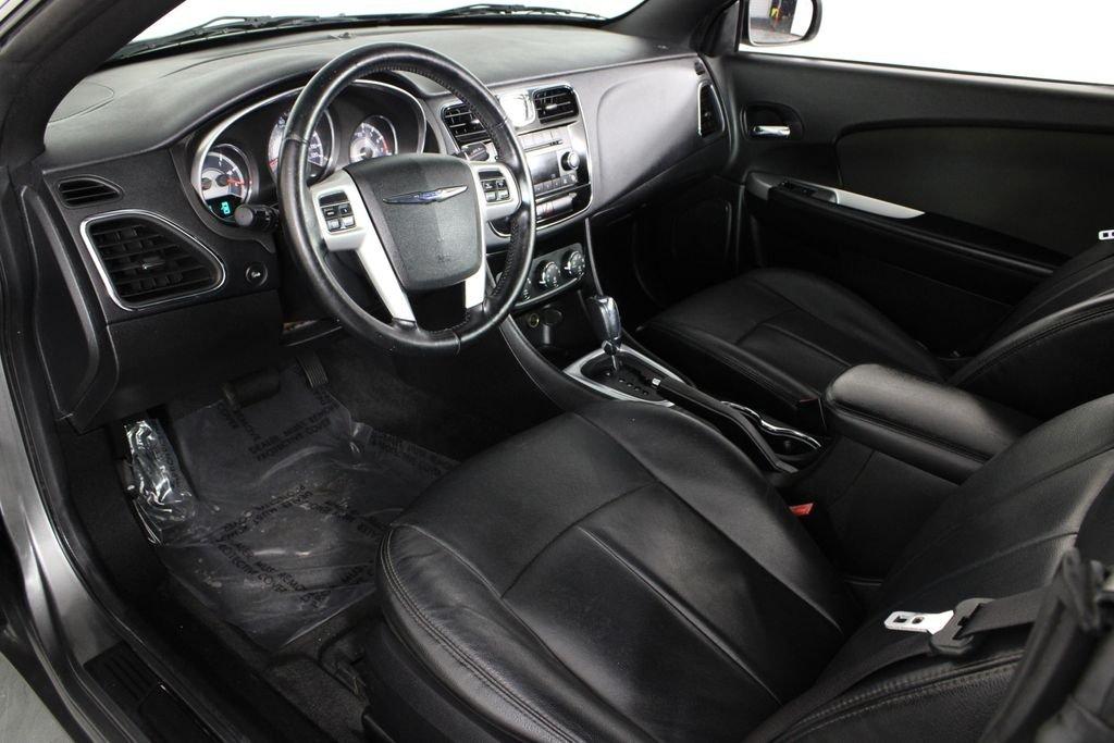 Chrysler 200 Touring - Thumbnail 17