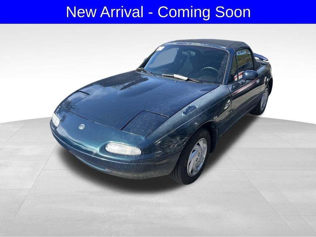 Mazda Miata Base - Thumbnail 3