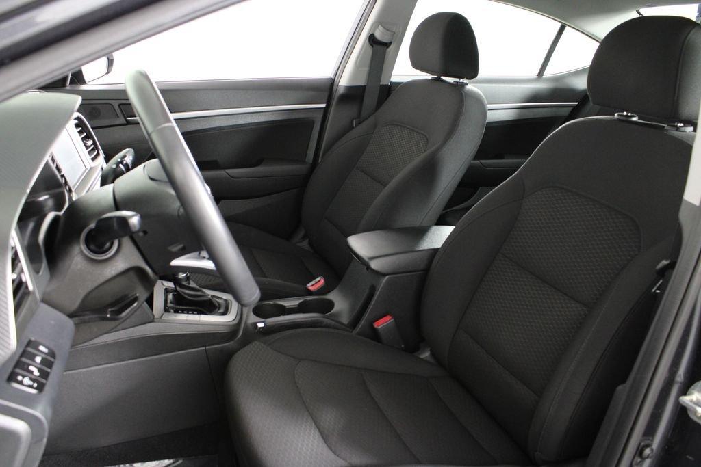 Hyundai Elantra Value Edition - Thumbnail 20