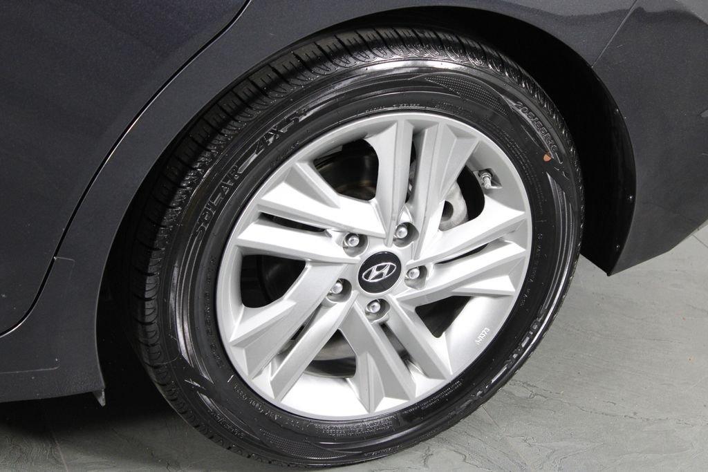 Hyundai Elantra Value Edition - Thumbnail 13