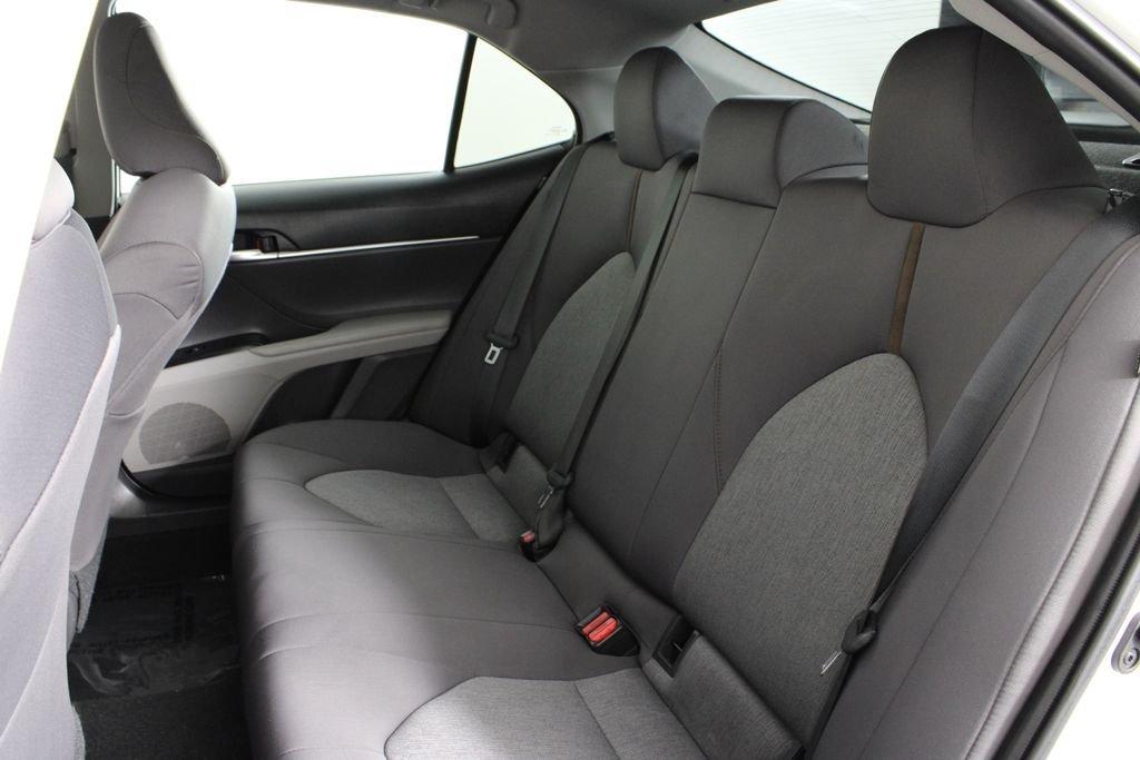 Toyota Camry L - Thumbnail 19