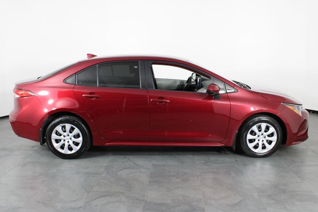 Toyota Corolla Le - Thumbnail 14