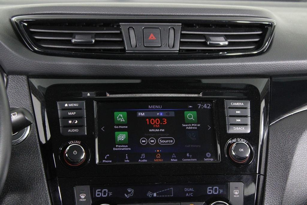 Nissan Rogue Sport Sv - Thumbnail 9