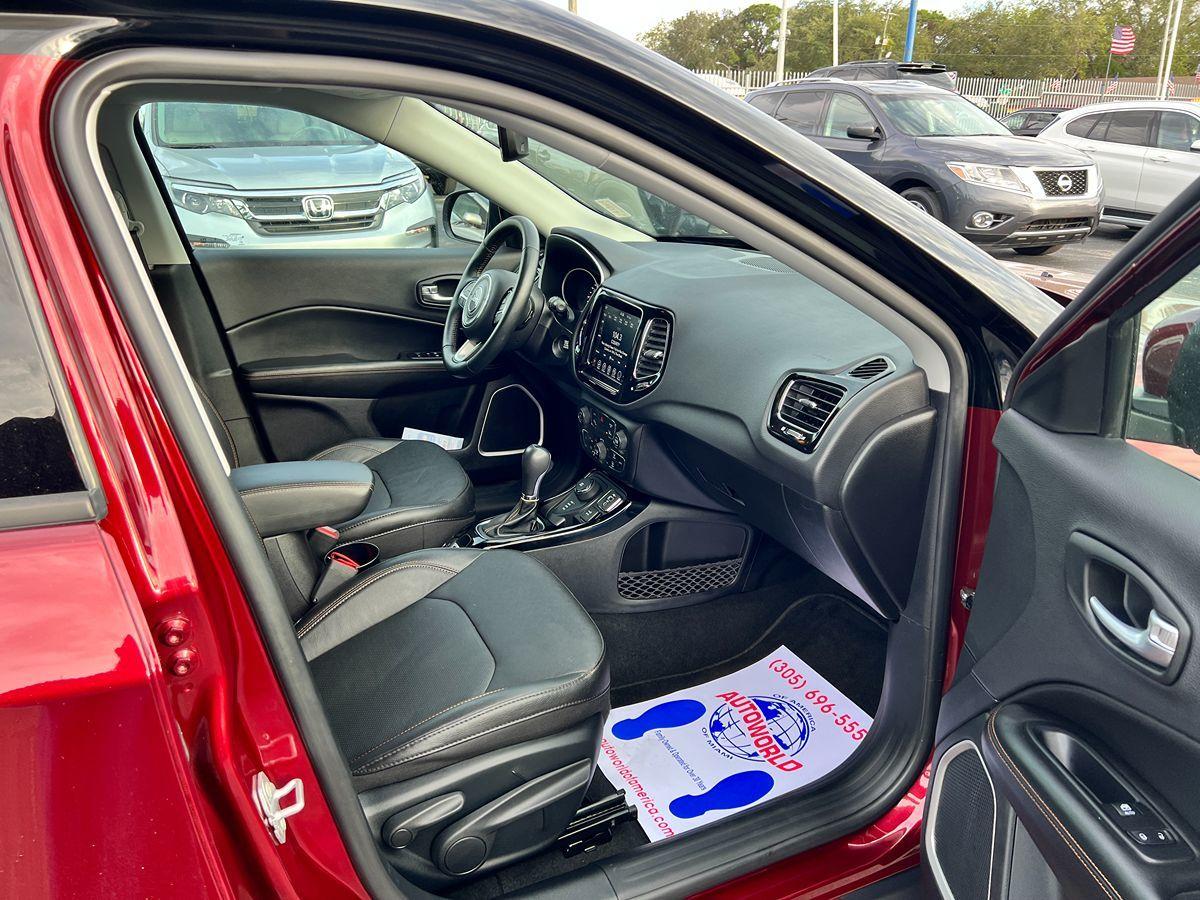 Jeep Compass Limited 4X4 - Thumbnail 19