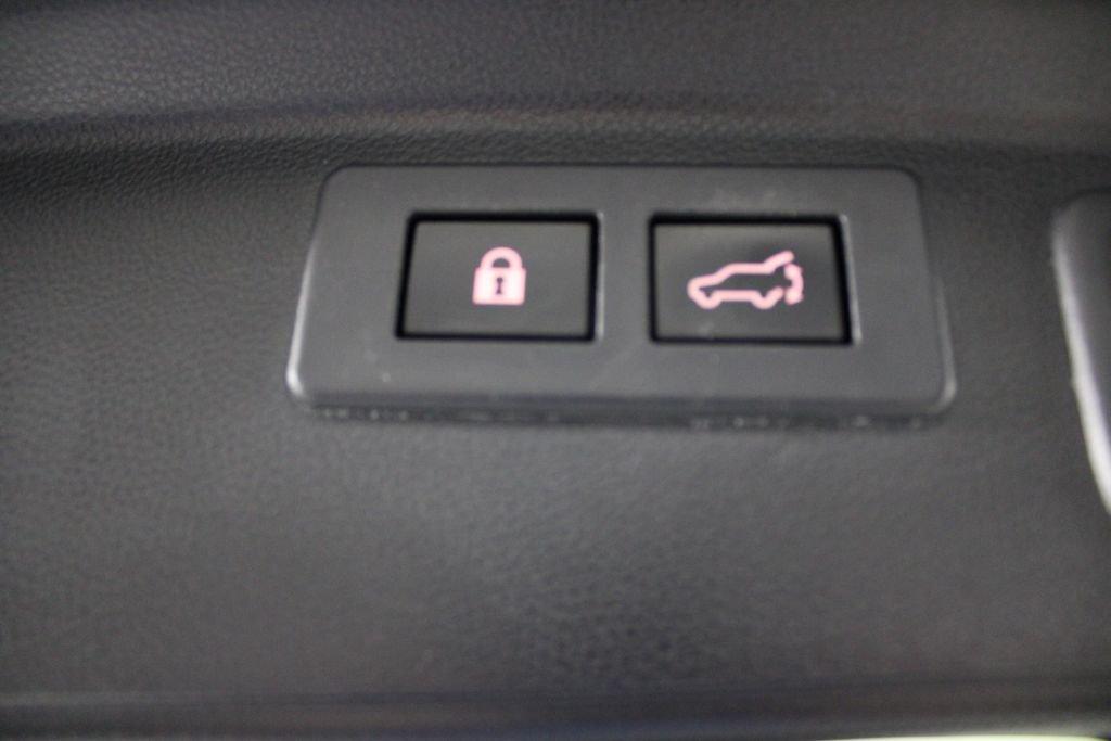 Subaru Forester Touring - Thumbnail 16