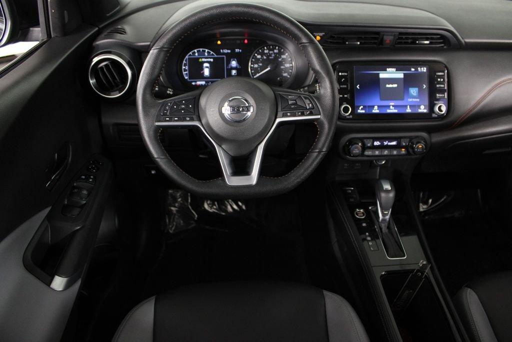 Nissan Kicks Sr - Thumbnail 8