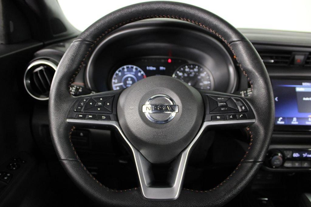 Nissan Kicks Sr - Thumbnail 11