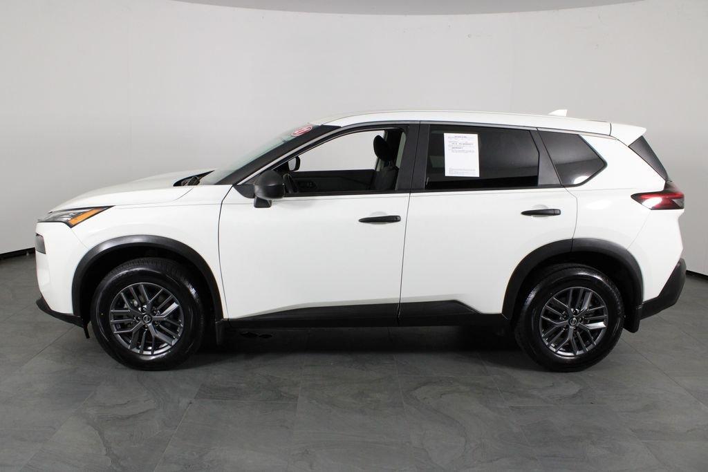 Nissan Rogue S - Thumbnail 13