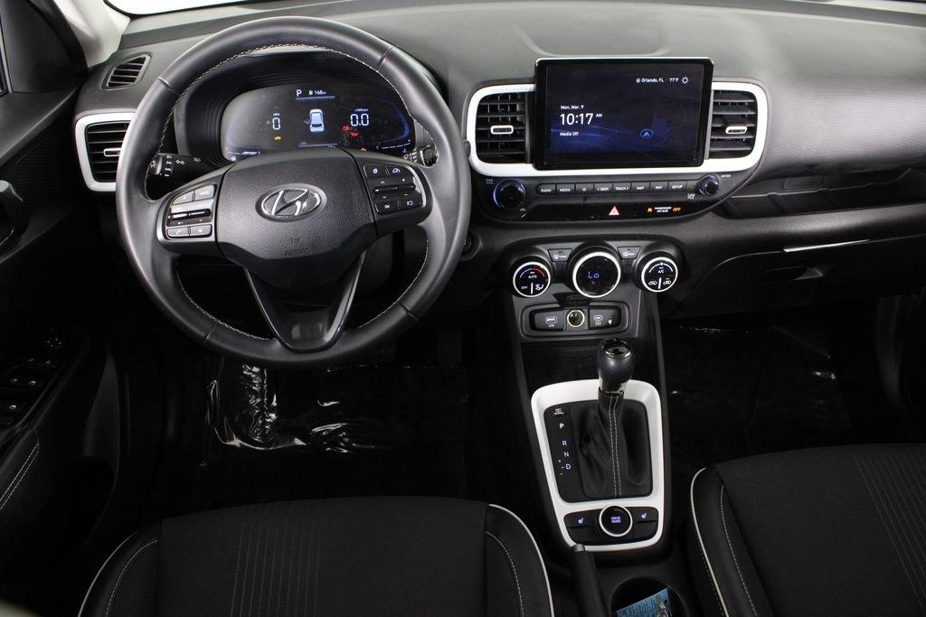 Hyundai Venue Limited - Thumbnail 8