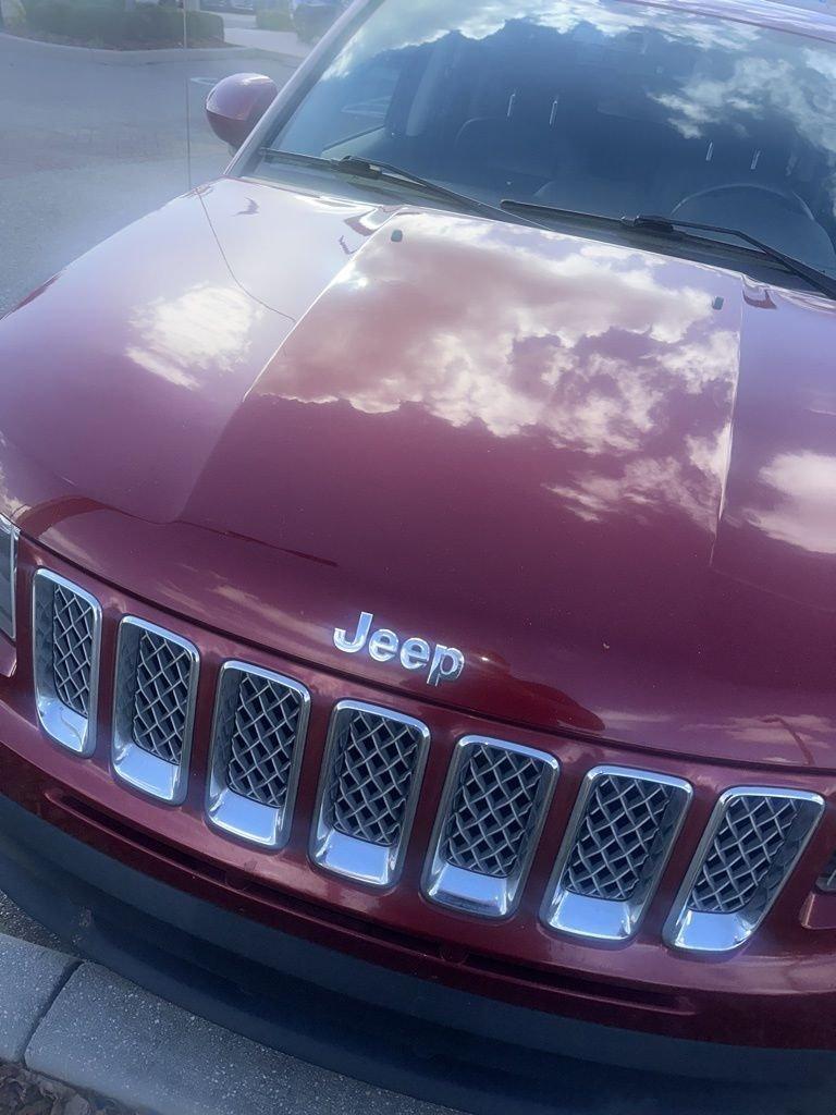 Jeep Compass Latitude - Thumbnail 3