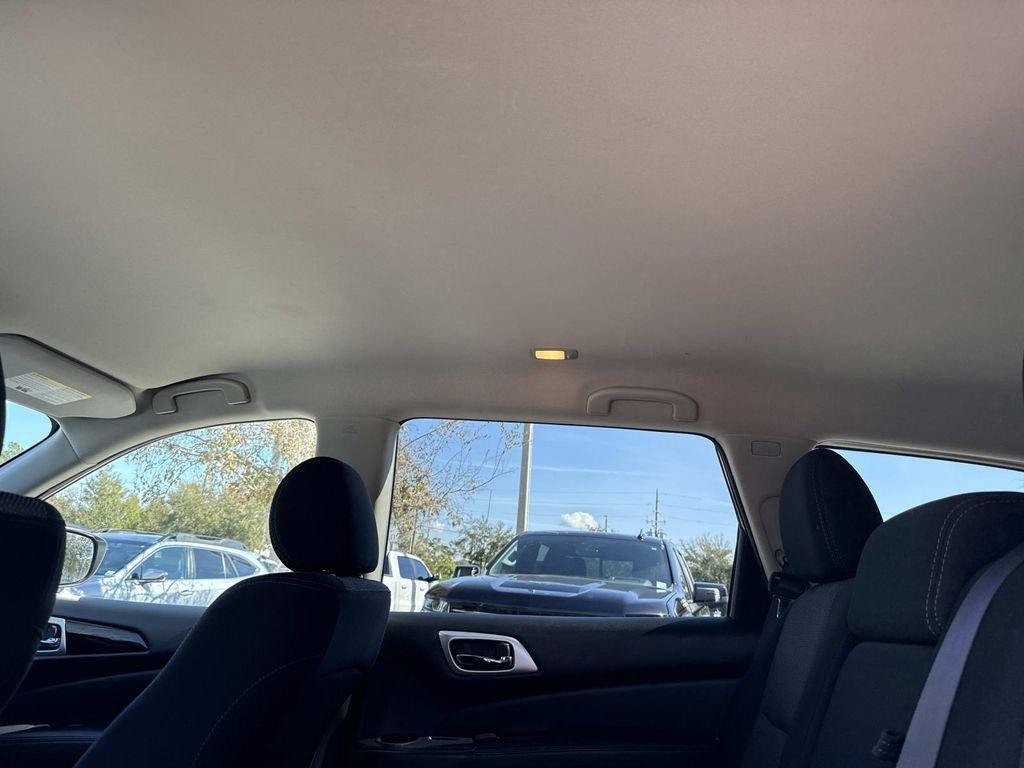 Nissan Pathfinder Sv - Thumbnail 18