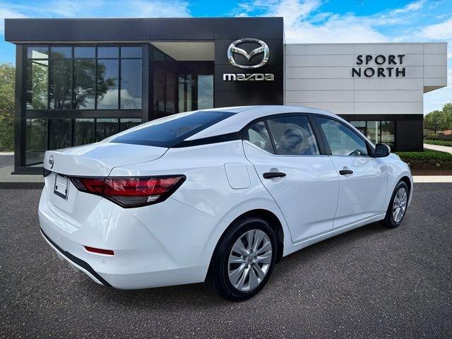 Nissan Sentra S - Thumbnail 4