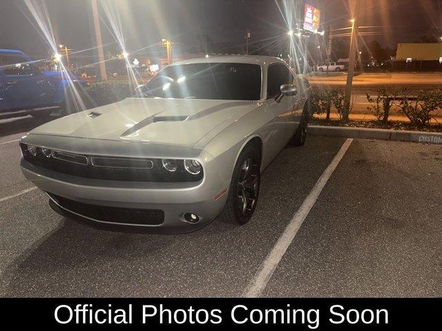 Dodge Challenger Sxt - View 1