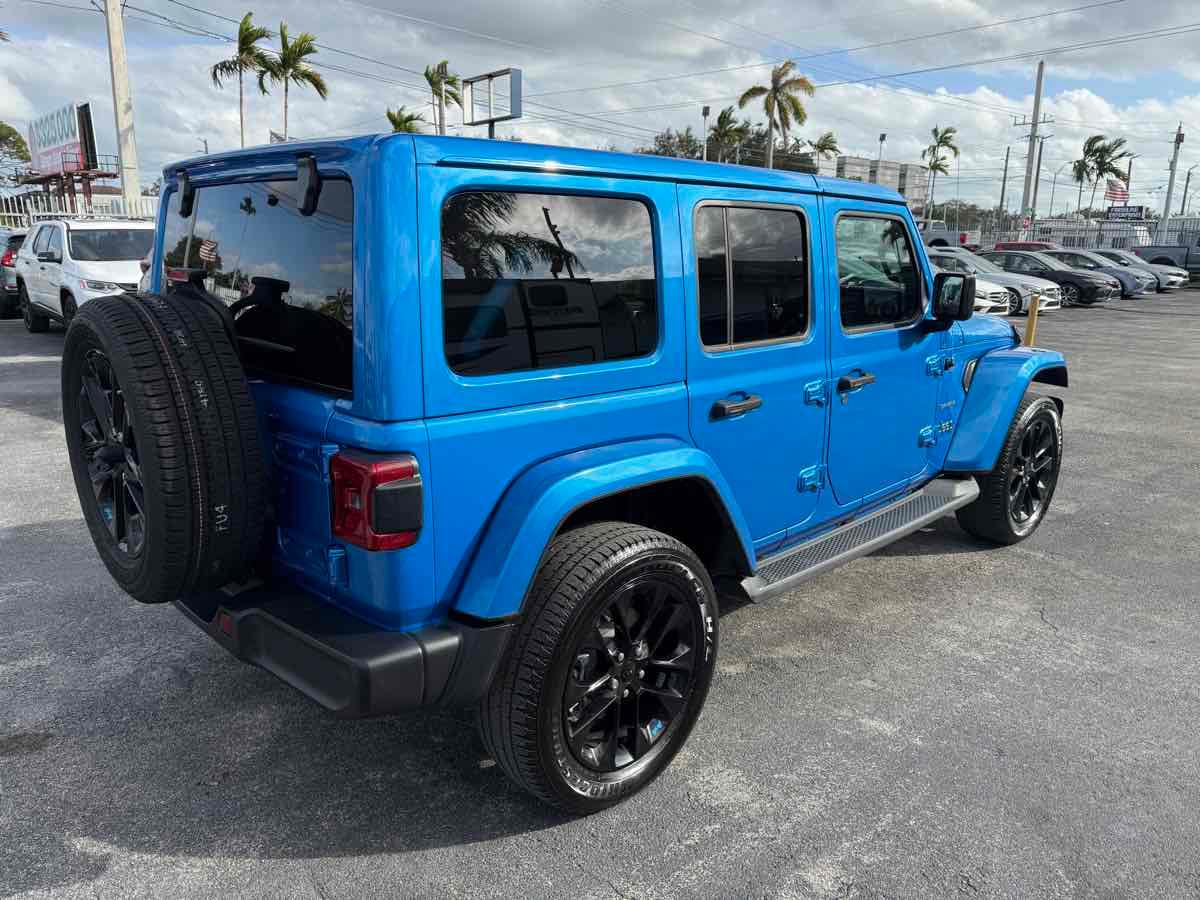 Jeep Wrangler Unlimited Sahara 4Xe - Thumbnail 9