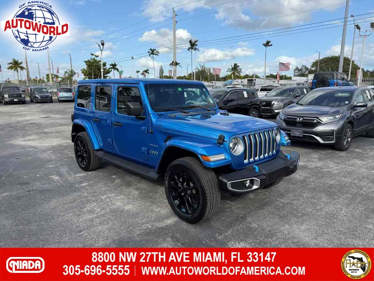 Jeep Wrangler Unlimited Sahara 4Xe - Thumbnail 2