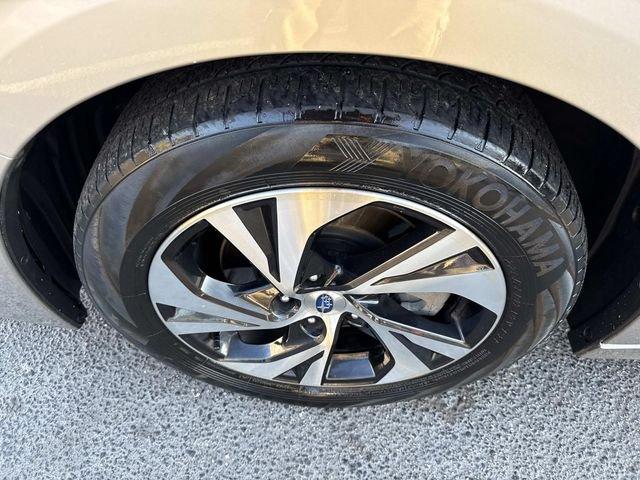 Subaru Legacy Premium - Thumbnail 13