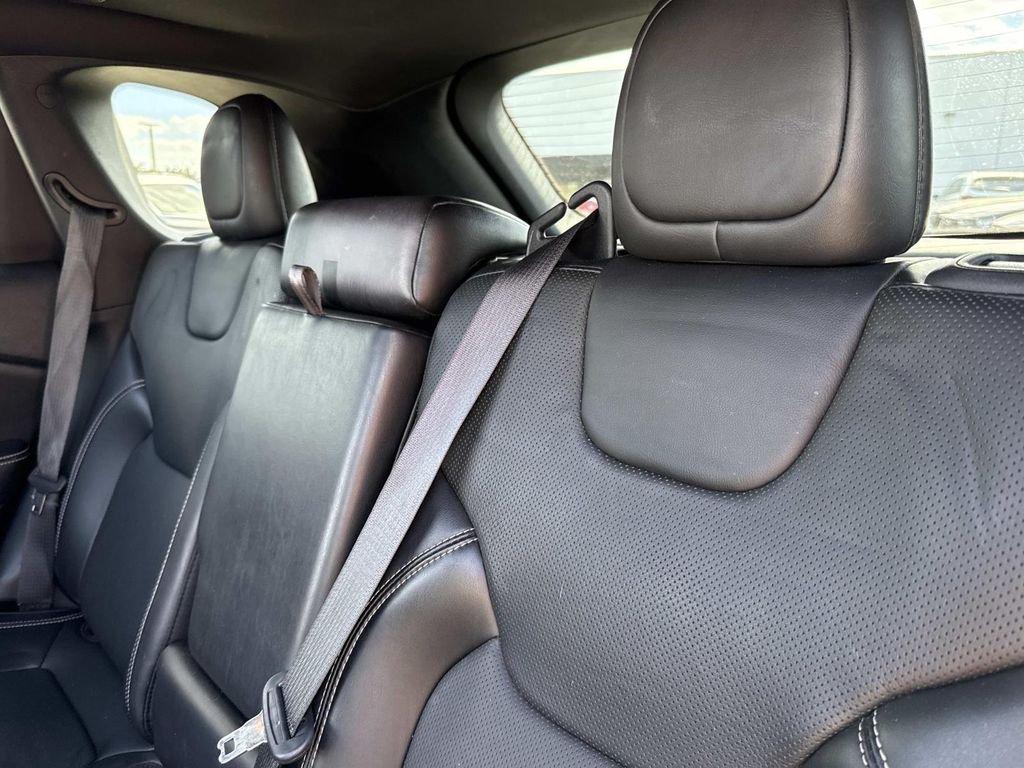 Jeep Cherokee Latitude Lux - Thumbnail 16