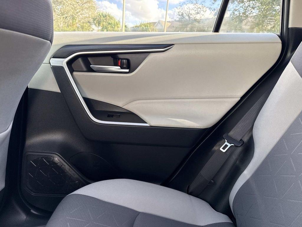 Toyota Rav4 Xle - Thumbnail 18