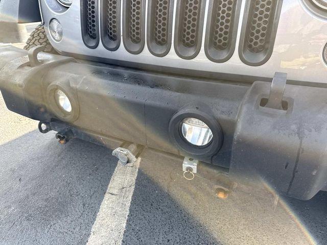 Jeep Wrangler Unlimited Rubicon - Thumbnail 11