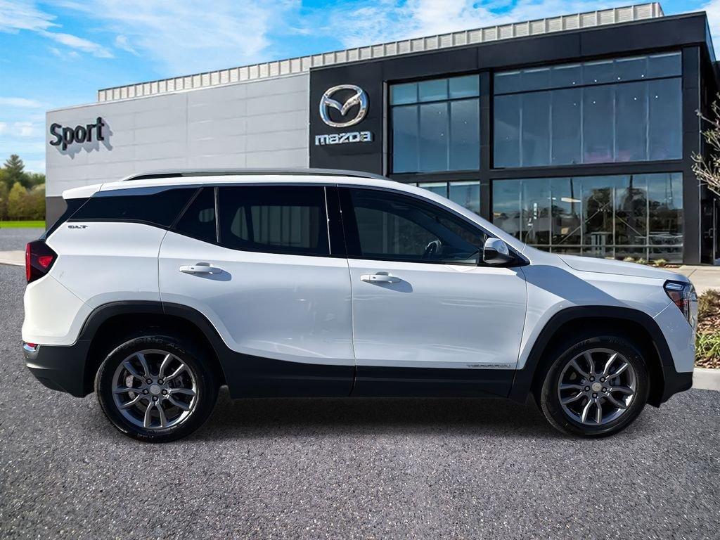 GMC Terrain Slt - Thumbnail 3