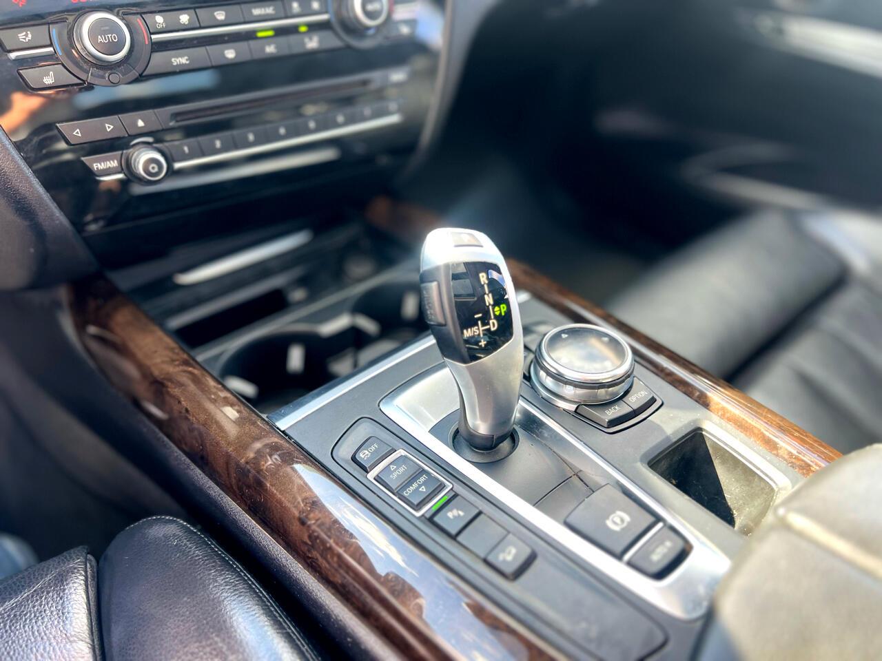 BMW X5Xdrive50I - Thumbnail 16