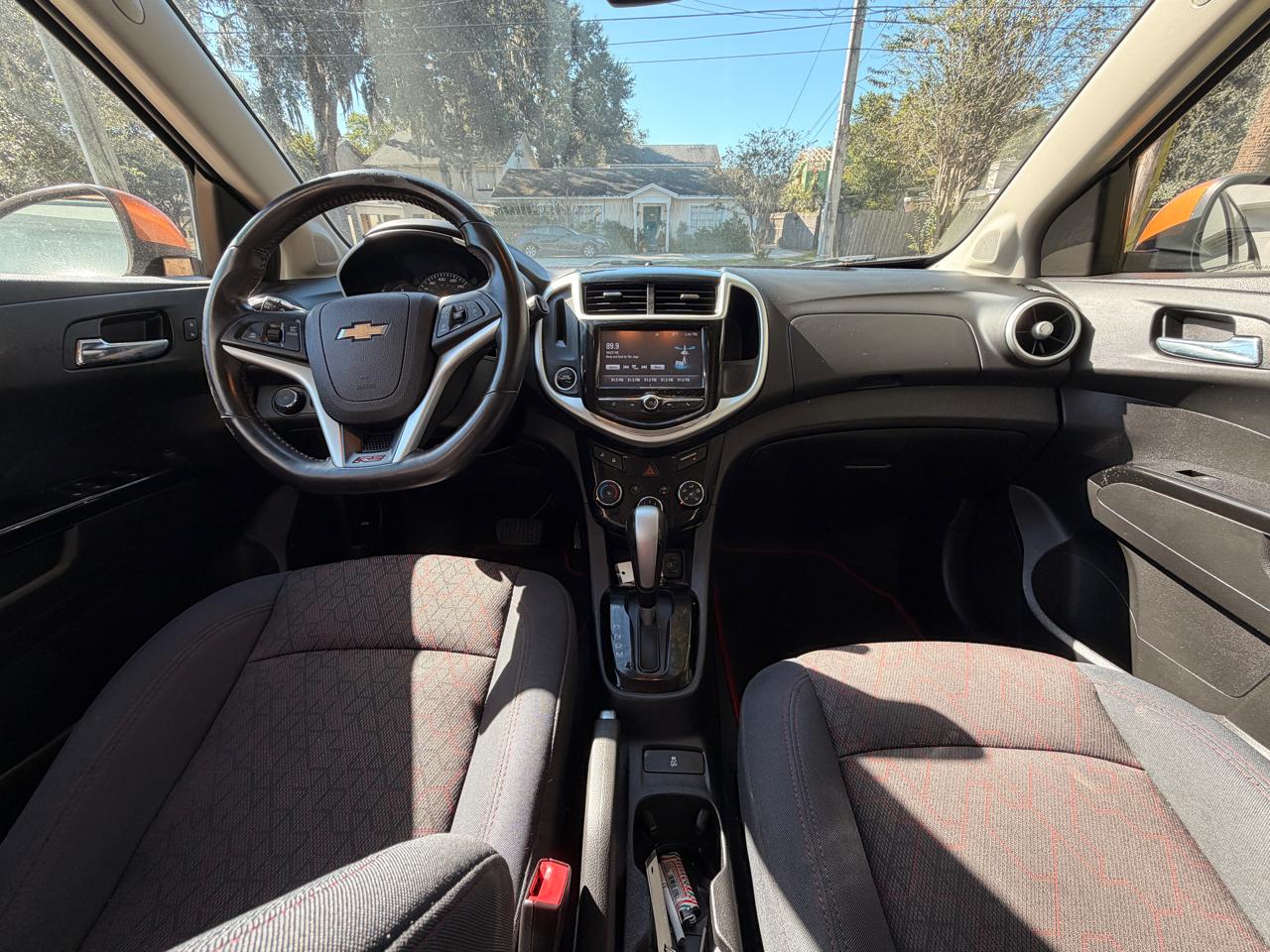 Chevrolet Soniclt Auto 5-Door - Thumbnail 14