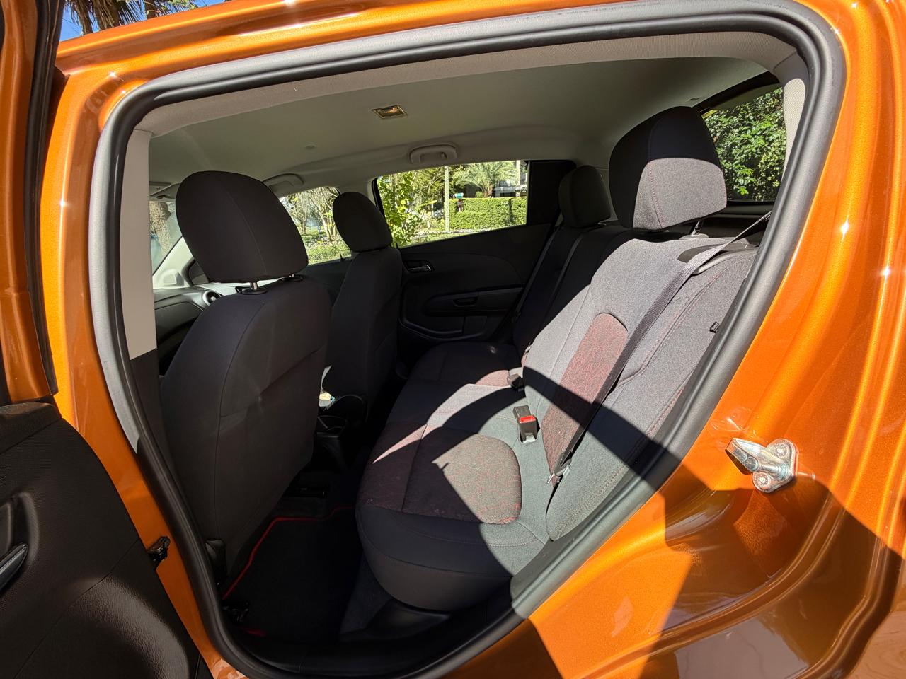 Chevrolet Soniclt Auto 5-Door - Thumbnail 12