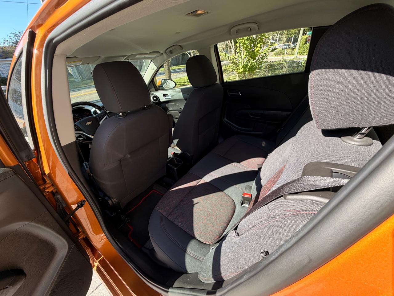 Chevrolet Soniclt Auto 5-Door - Thumbnail 13