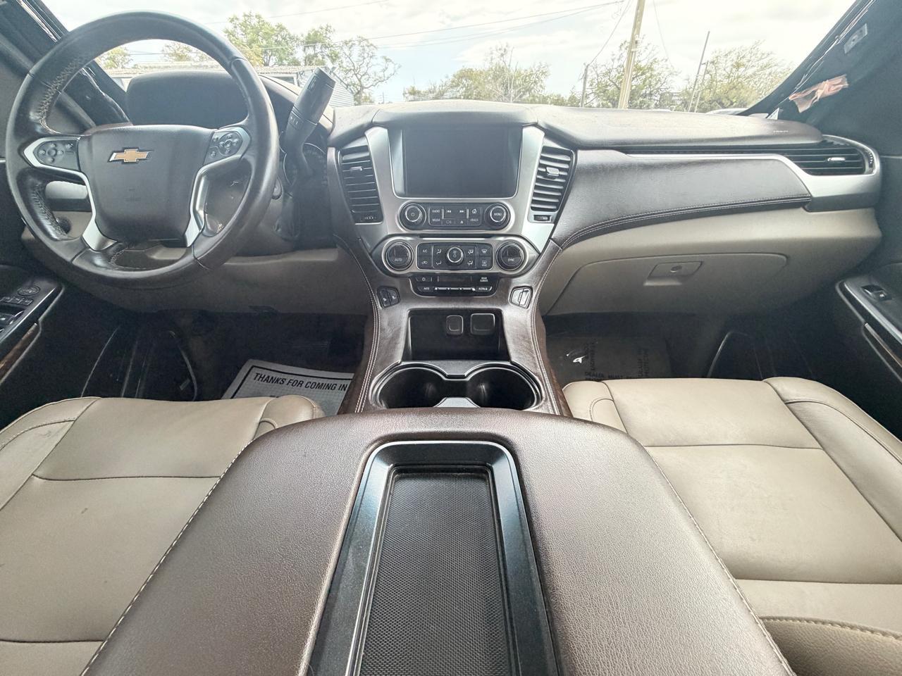 Chevrolet Suburbanlt 2Wd - Thumbnail 13