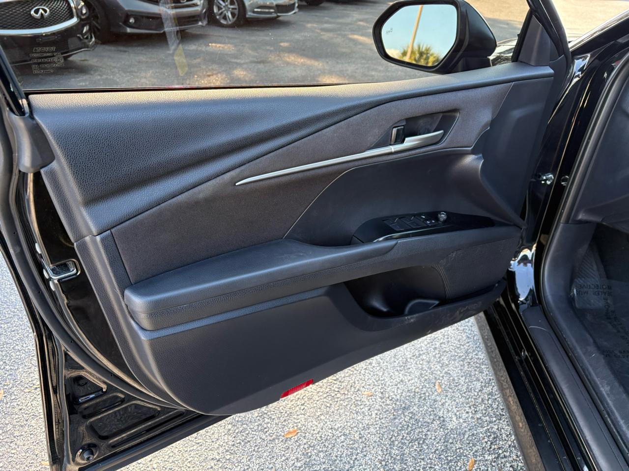 Toyota Camry Hybridxle - Thumbnail 16