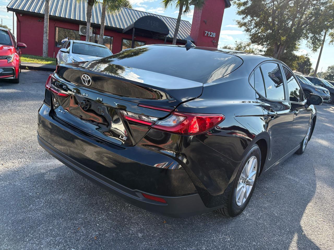 Toyota Camry Hybridxle - Thumbnail 2