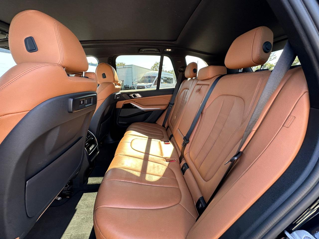 BMW X5Sdrive40I - Thumbnail 12