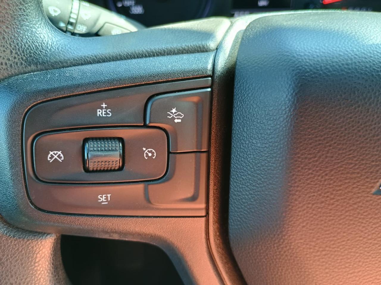 Chevrolet Silverado 1500Custom Crew Cab 2Wd - Thumbnail 15