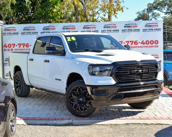 Ram 1500 CREW CAB - View 1